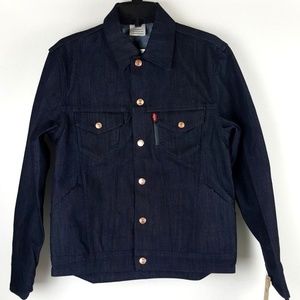 Levis Commuter Trucker Water Resistant Jacket S